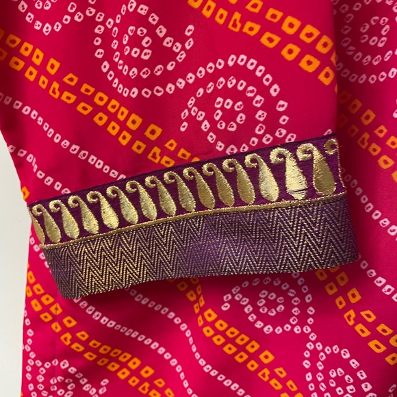 Tunic suit  - 2 piece - gold trimmed pink/crimson with gold pants - Picture 6 of 7